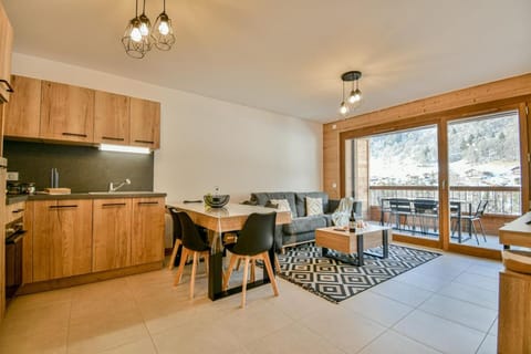 Kitchen or kitchenette, Living room, Dining area