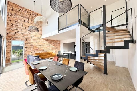 Luxury ! Villa de standing Piscine Plages à pied House in Brittany