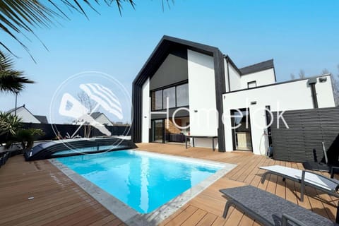 Luxury ! Villa de standing Piscine Plages à pied House in Brittany
