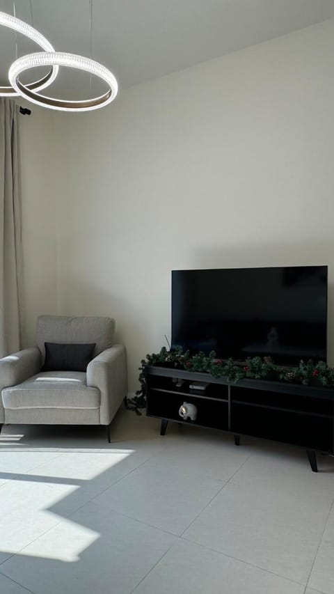 Светлая и просторная квартира Apartment in Al Sharjah