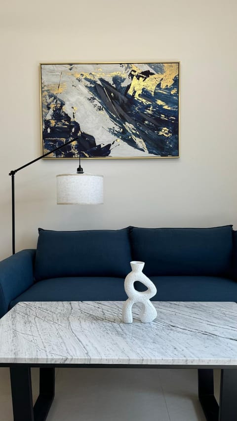 Светлая и просторная квартира Apartment in Al Sharjah