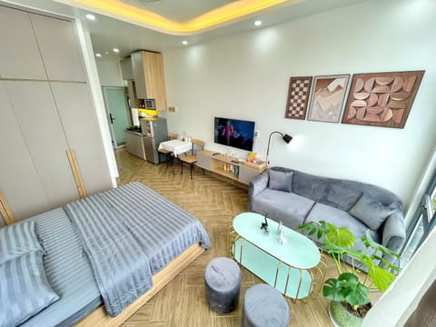 Bed, TV and multimedia