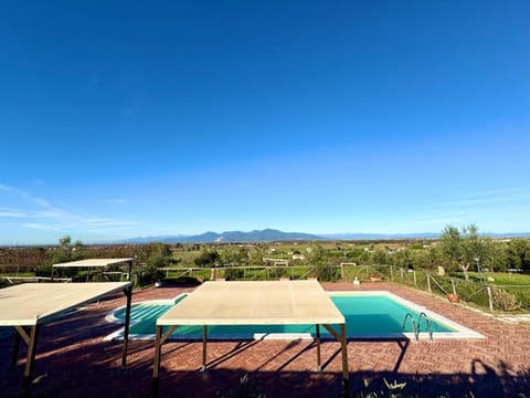 Natural landscape, Mountain view, Pool view, Swimming pool, sunbed