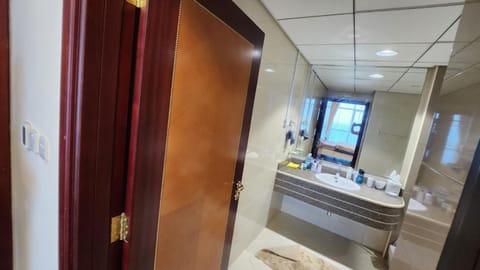 Blue Horizon Stays at Ajman Corniche Apartment in Ajman