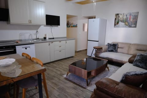 Hacımemiş Alaçatı Home Apartment in Alaçatı