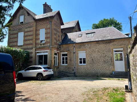 Loveroom en bords de Meuse Love hotel in Wallonia, Belgium