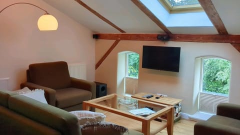 Edler Altbau, 2,80m breites Doppelbett Apartment in Ostholstein