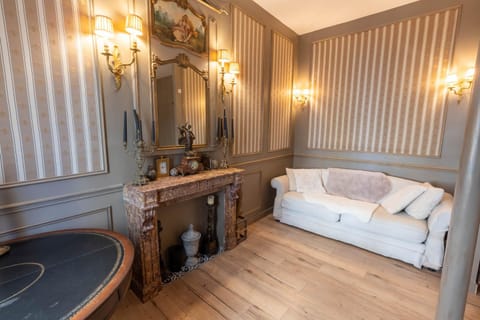 Eiffel Tower area Apartment in Paris