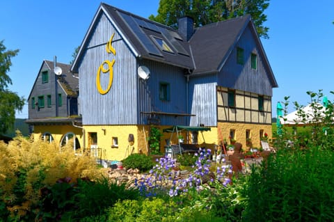 Property building, Spring, Garden, Garden view