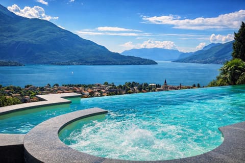 City view, Lake view, Mountain view, Swimming pool