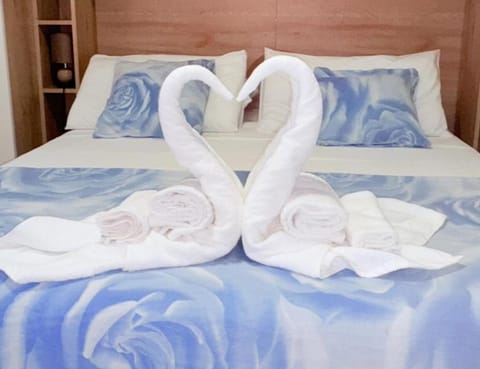 Bed, Decorative detail, Bedroom