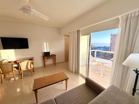 TV and multimedia, Balcony/Terrace, Living room, Sea view