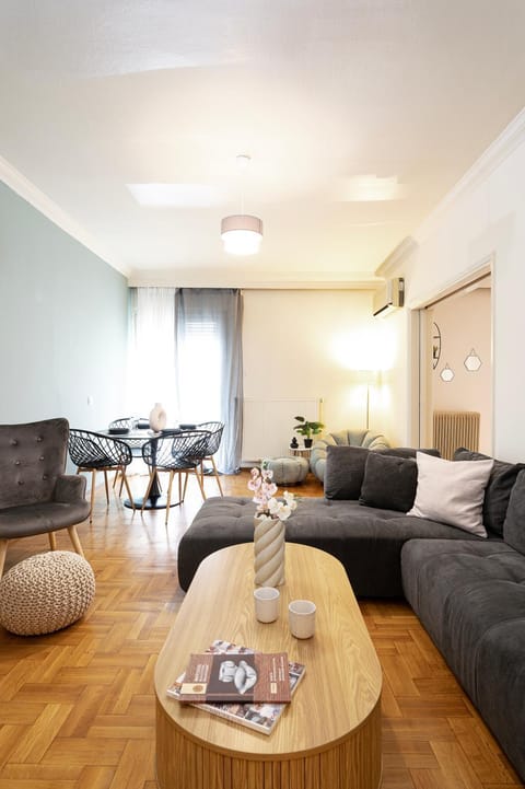 Living room, Seating area, Dining area