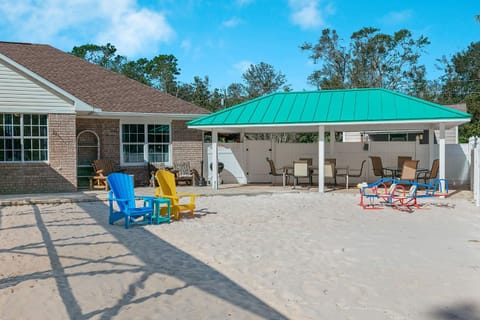 Happy Ours House in Foley