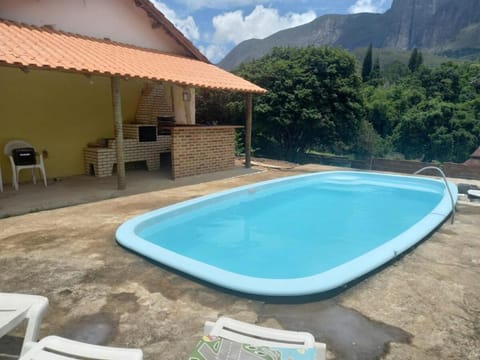 Sitio Oliveira House in State of Rio de Janeiro