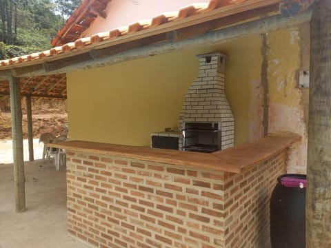 Sitio Oliveira House in State of Rio de Janeiro