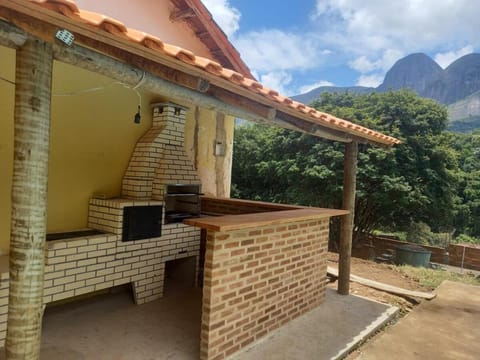 Sitio Oliveira House in State of Rio de Janeiro