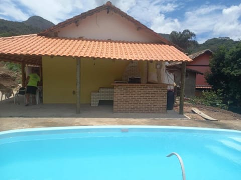 Sitio Oliveira House in State of Rio de Janeiro