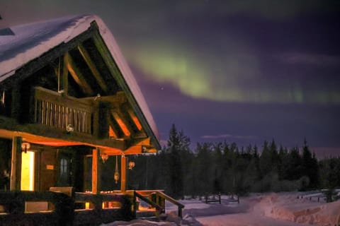 Property building, Natural landscape, Winter