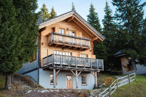 Property building, Facade/entrance, Off site