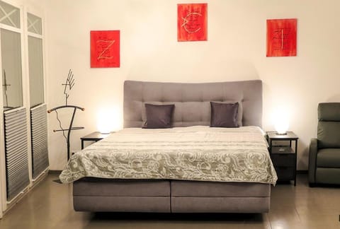 Living room, Bedroom