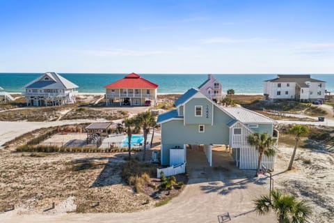 Property building, Day, Natural landscape, Sea view