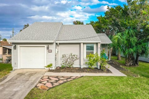 Dog-Friendly St. Augustine Retreat Near Downtown & Beach with EV Charging House in Saint Augustine