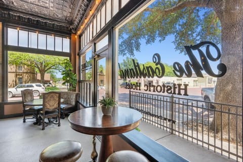 The Eastland Historic Hotel- Imperial Room Hotel in Texas