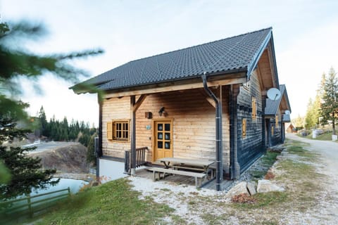 Property building, Facade/entrance, Off site