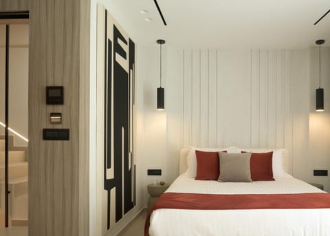 Bed, Photo of the whole room, Bedroom