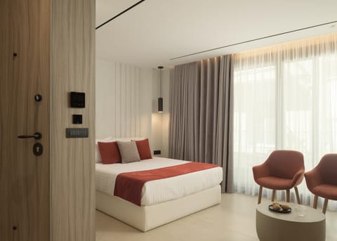 Bed, Living room, Photo of the whole room, Seating area, Bedroom