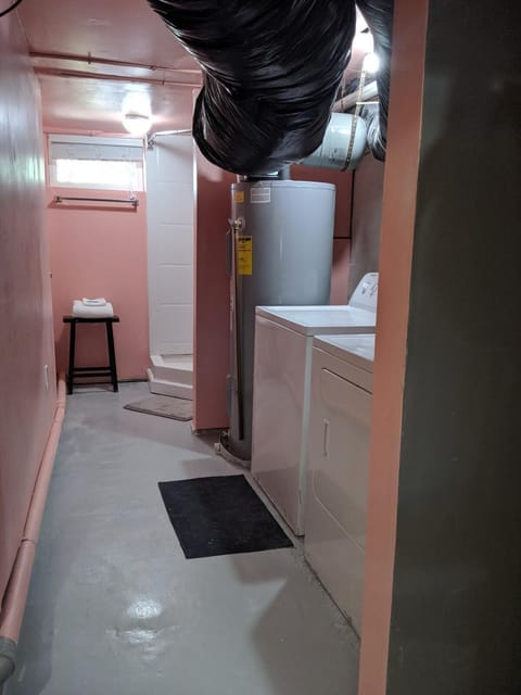 Sean's Bar - Private Apartment Apartment in Winchester