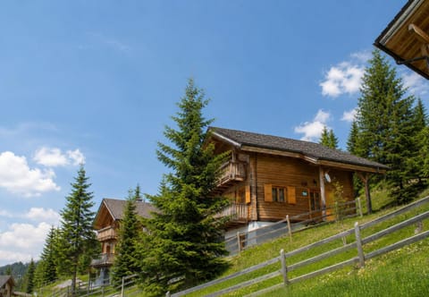 Property building, Facade/entrance, Off site