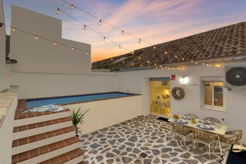 Patio, BBQ facilities, Swimming pool, sunbed