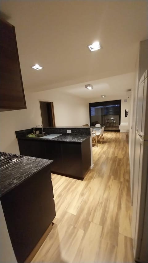 Kitchen or kitchenette, Seating area