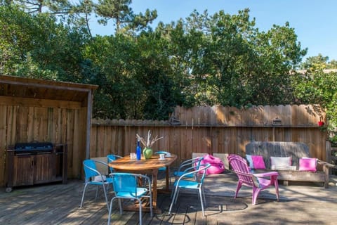 BBQ facilities, Garden, Living room, Dining area, Garden view