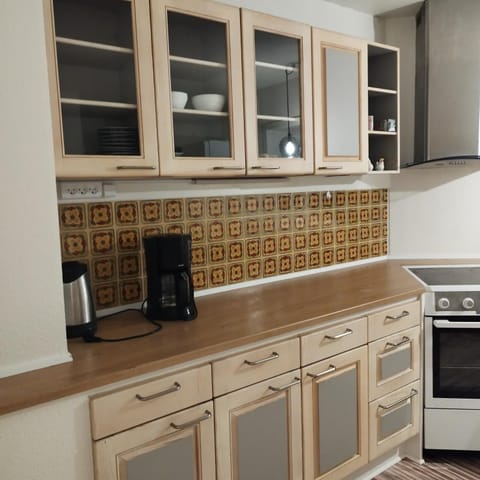 Coffee/tea facilities, Kitchen or kitchenette