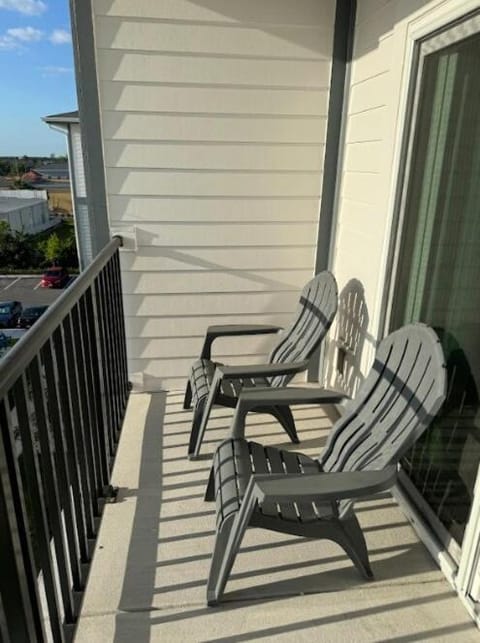 2B Balcony Lakeview-Fort Myers, FL Apartment in Fort Myers