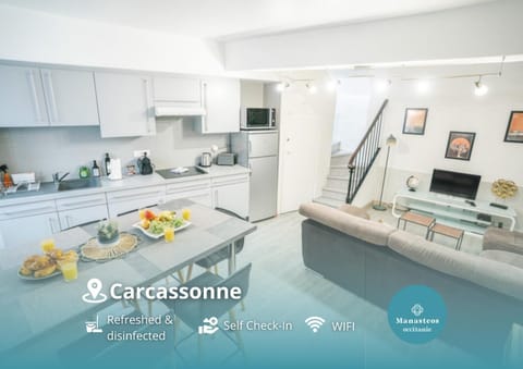 Kitchen or kitchenette, Living room, Food and drinks, Food, Text overlay