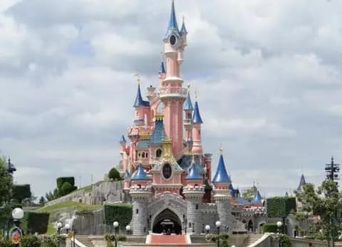 Nearby landmark