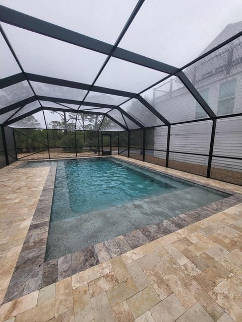 Canal- Bay Front family home 5-bedroom Sleeps 18 POOL coming soon Boat Dock House in Saint George Island