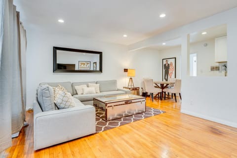 1 Mi to Dtwn Melrose Cozy Condo with Patio Apartment in West Hollywood