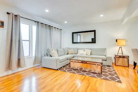 1 Mi to Dtwn Melrose Cozy Condo with Patio Apartment in West Hollywood