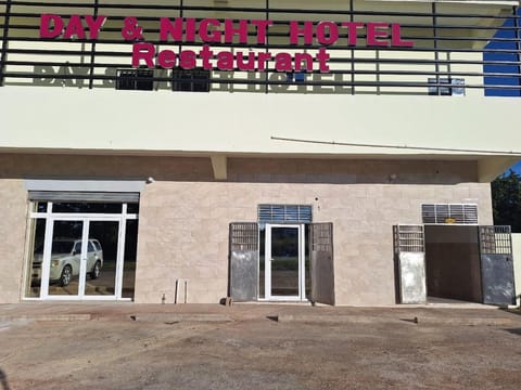 Property building, Facade/entrance, Day