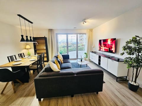 Serene 2 bedroom flat with private terrace-CD10 Apartment in Luxembourg