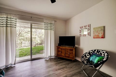 Lakeside Livin' in Fairfield Bay House in Fairfield Bay