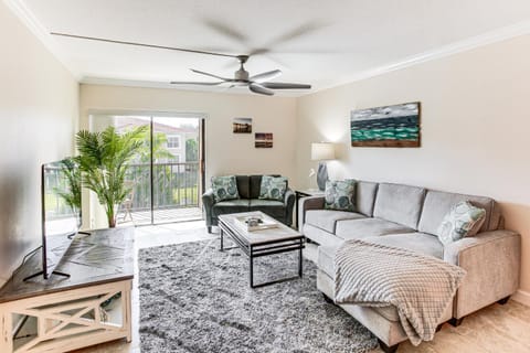 8 Mi to Beach Modern Condo in Fort Myers! Apartment in Fort Myers