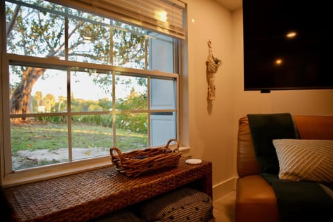 Bamboo Bungalow - waterfront studio near beach Apartment in Cocoa Beach