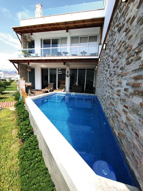 Property building, Pool view, Swimming pool