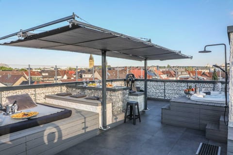 View (from property/room), Balcony/Terrace, Balcony/Terrace, City view